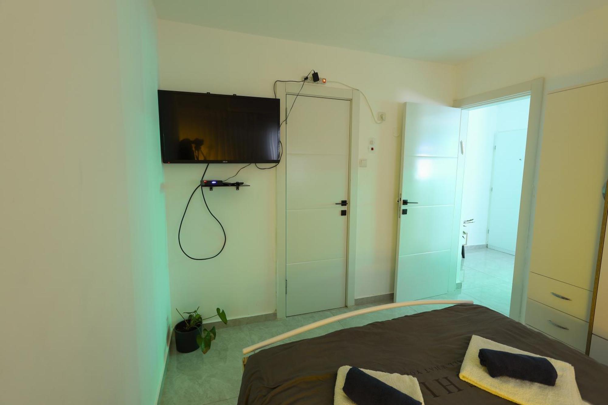 Ferienwohnung דירה יפה סגנון מודרני מרחק של 5 דקות נסיעה מהים Aschkelon Exterior foto